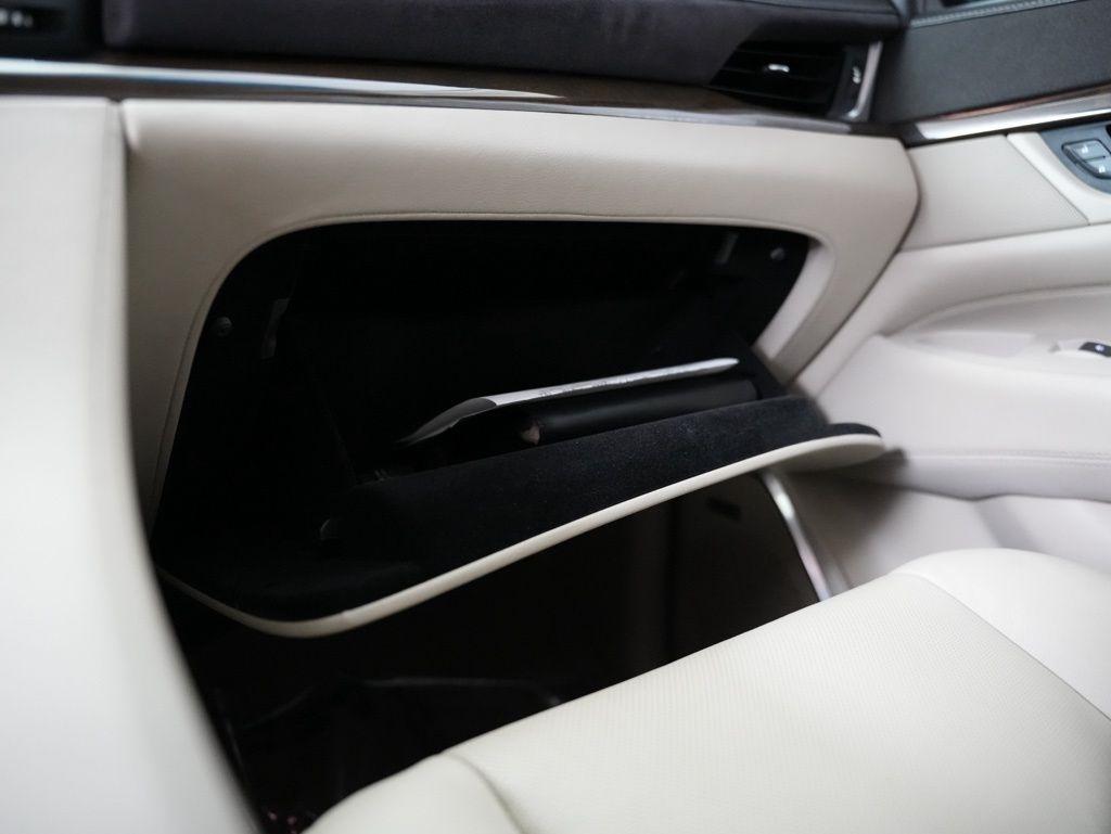 Cadillac Escalade 2WD 4dr Premium Luxury 2018