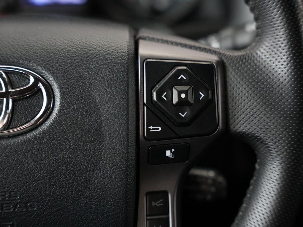 Toyota Tacoma 4WD TRD Off Road Double Cab 6' Bed V6 AT (Natl) 2020