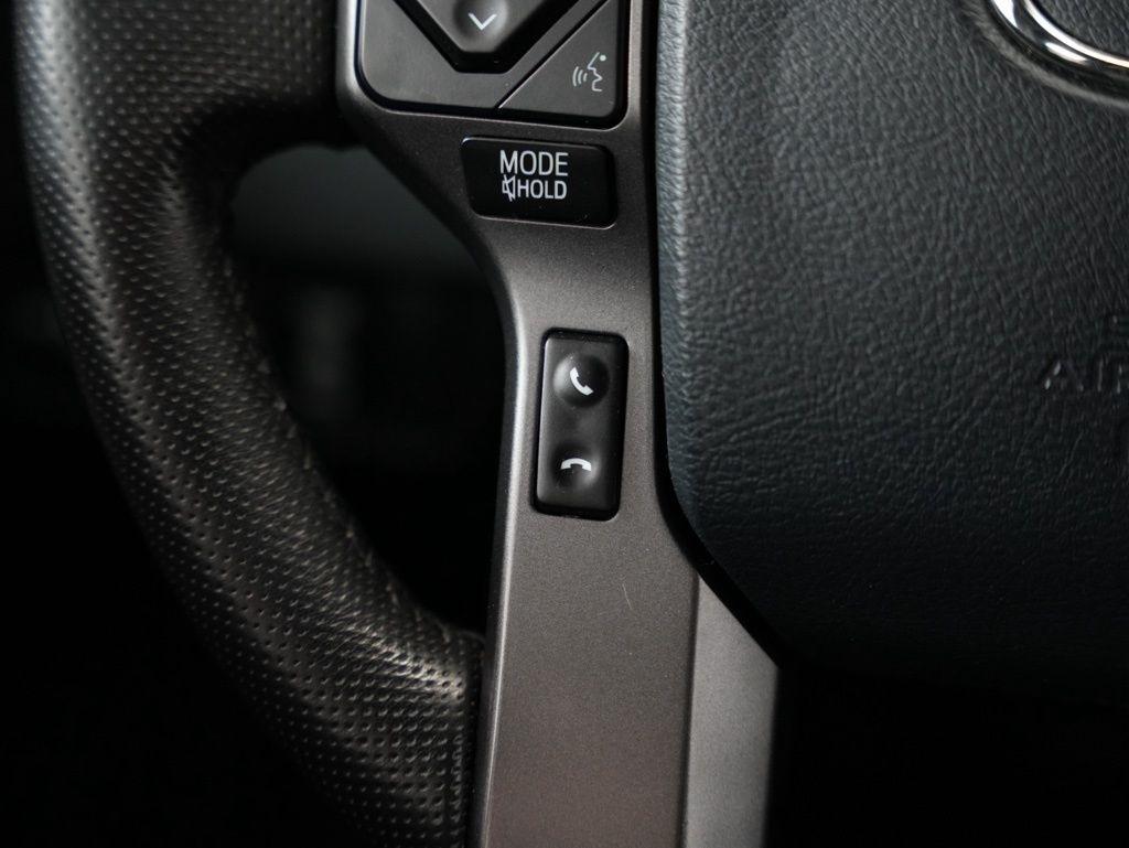 Toyota Tacoma 4WD TRD Off Road Double Cab 6' Bed V6 AT (Natl) 2020