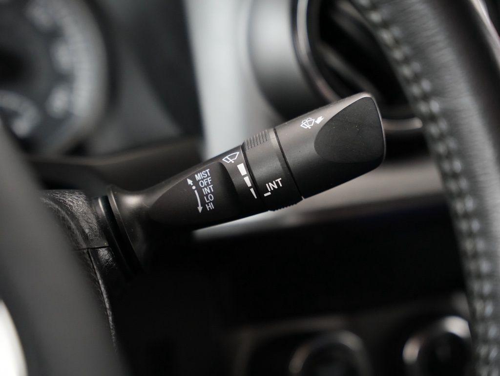 Toyota Tacoma 4WD TRD Off Road Double Cab 6' Bed V6 AT (Natl) 2020