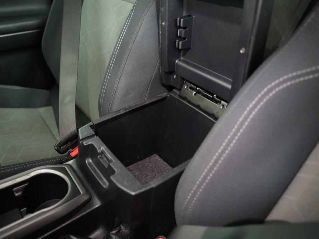 Toyota Tacoma 4WD TRD Off Road Double Cab 6' Bed V6 AT (Natl) 2020