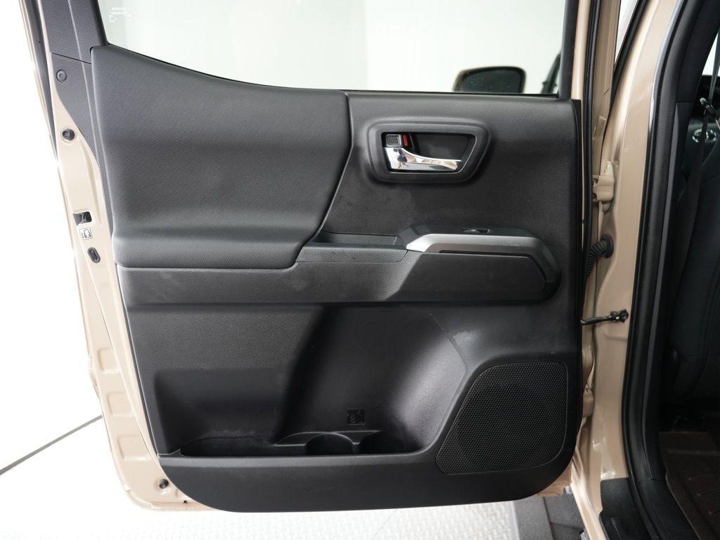 Toyota Tacoma 4WD TRD Off Road Double Cab 6' Bed V6 AT (Natl) 2020