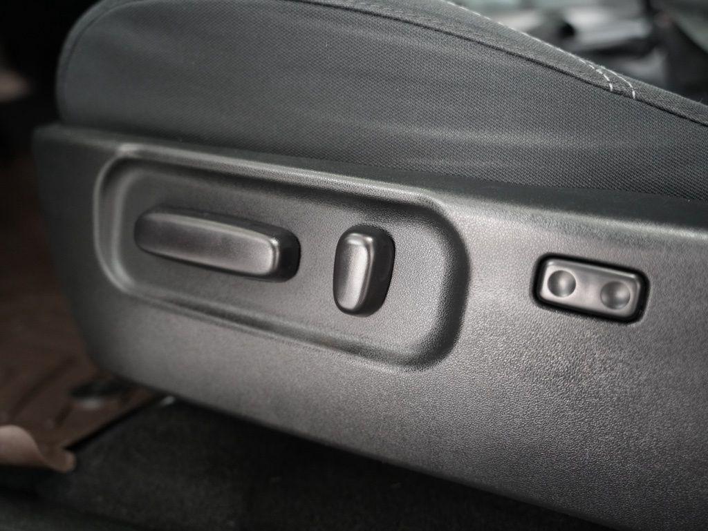 Toyota Tacoma 4WD TRD Off Road Double Cab 6' Bed V6 AT (Natl) 2020