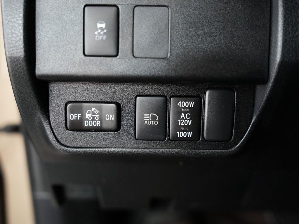 Toyota Tacoma 4WD TRD Off Road Double Cab 6' Bed V6 AT (Natl) 2020