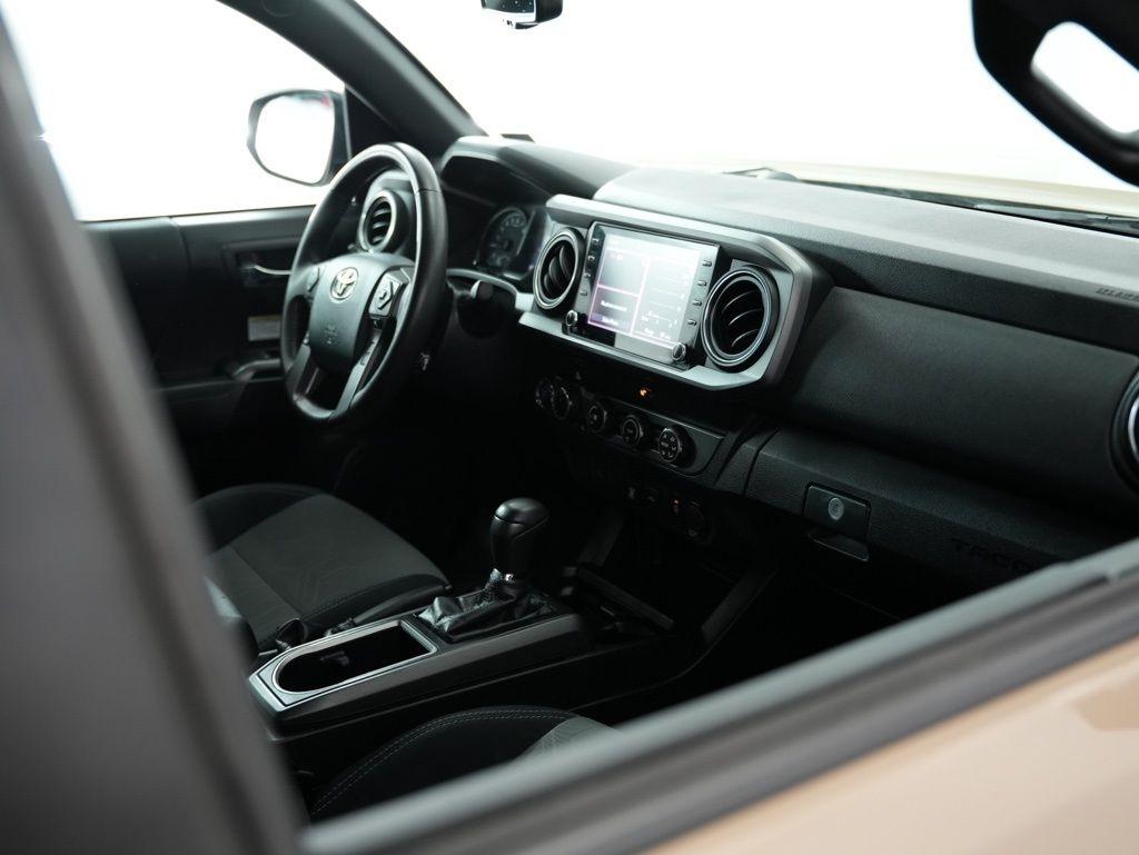 Toyota Tacoma 4WD TRD Off Road Double Cab 6' Bed V6 AT (Natl) 2020