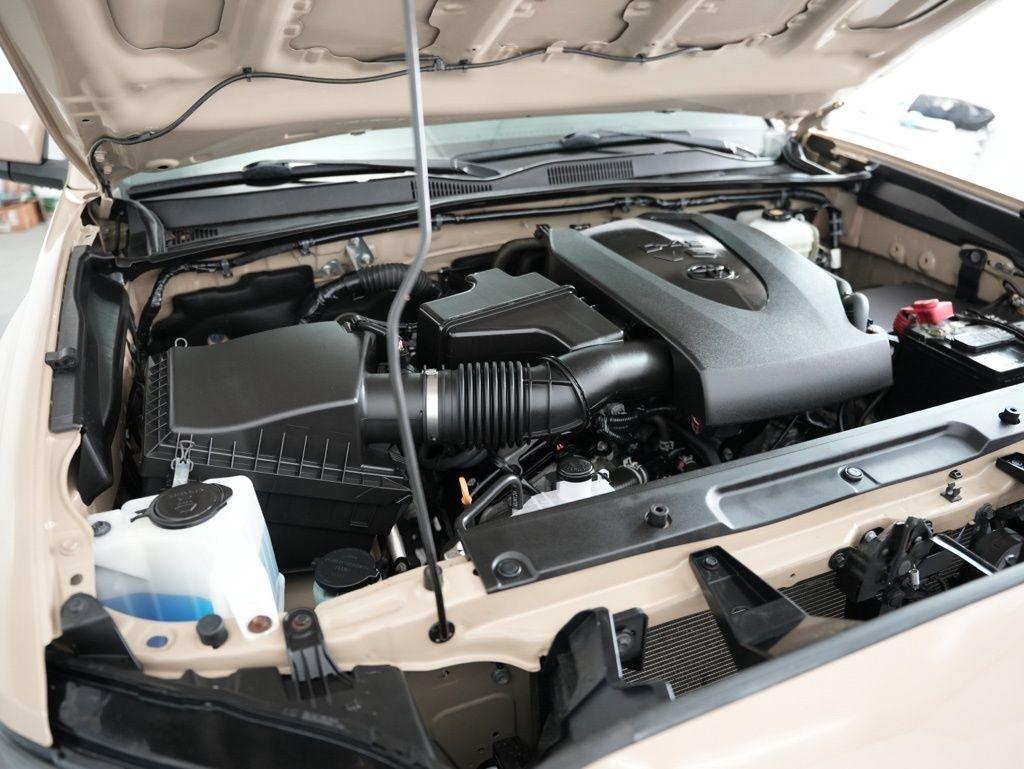 Toyota Tacoma 4WD TRD Off Road Double Cab 6' Bed V6 AT (Natl) 2020