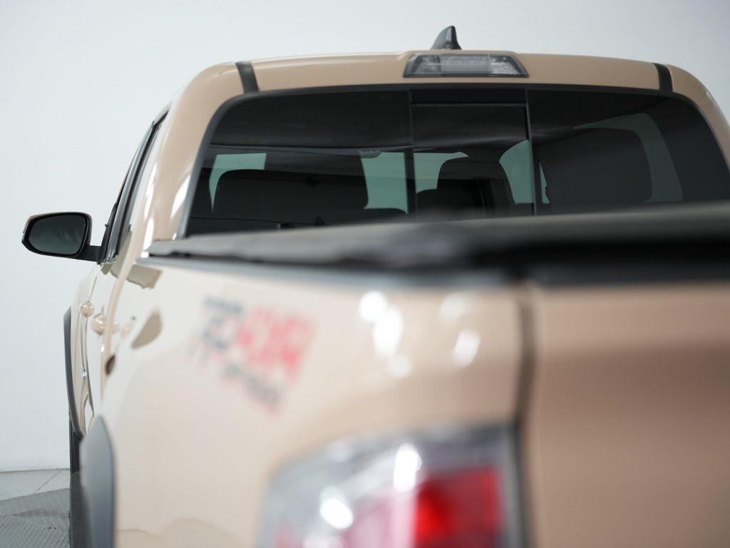 Toyota Tacoma 4WD TRD Off Road Double Cab 6' Bed V6 AT (Natl) 2020