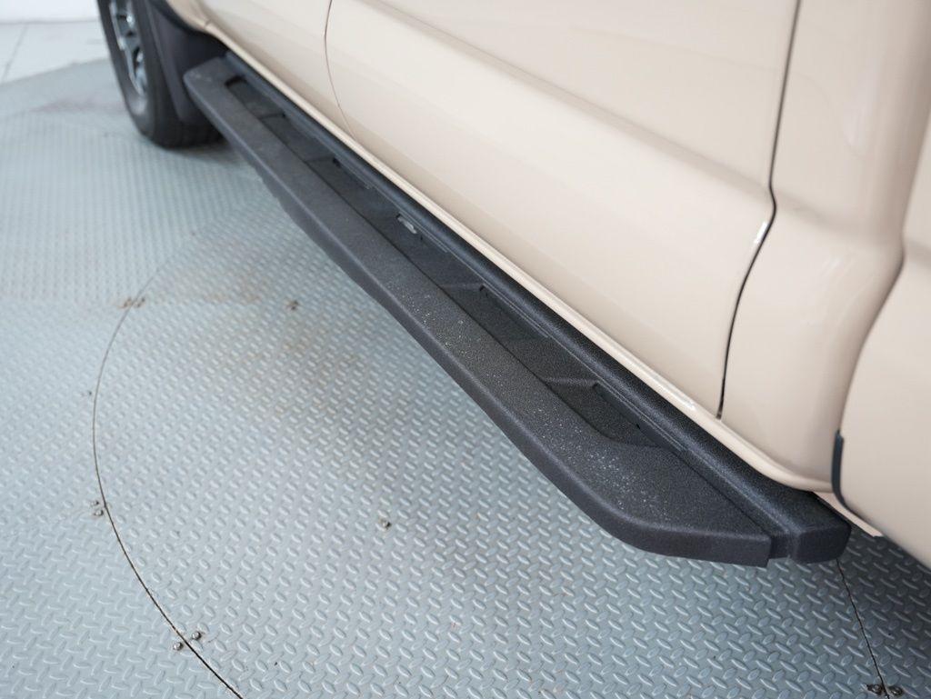 Toyota Tacoma 4WD TRD Off Road Double Cab 6' Bed V6 AT (Natl) 2020