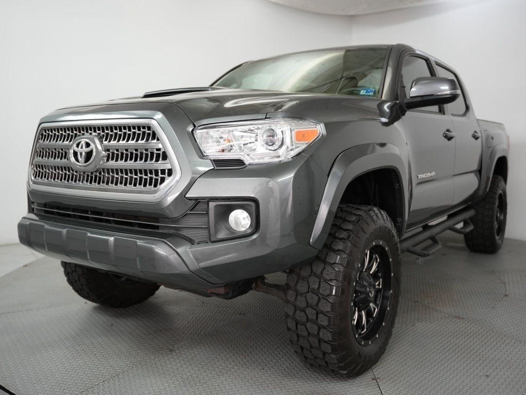 Toyota Tacoma 2WD Double Cab V6 AT TRD Off Road (Natl) 2016
