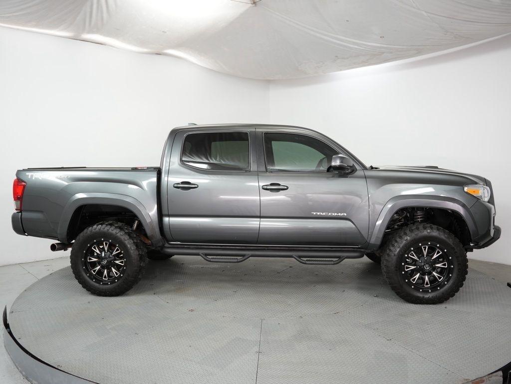 Toyota Tacoma 2WD Double Cab V6 AT TRD Off Road (Natl) 2016