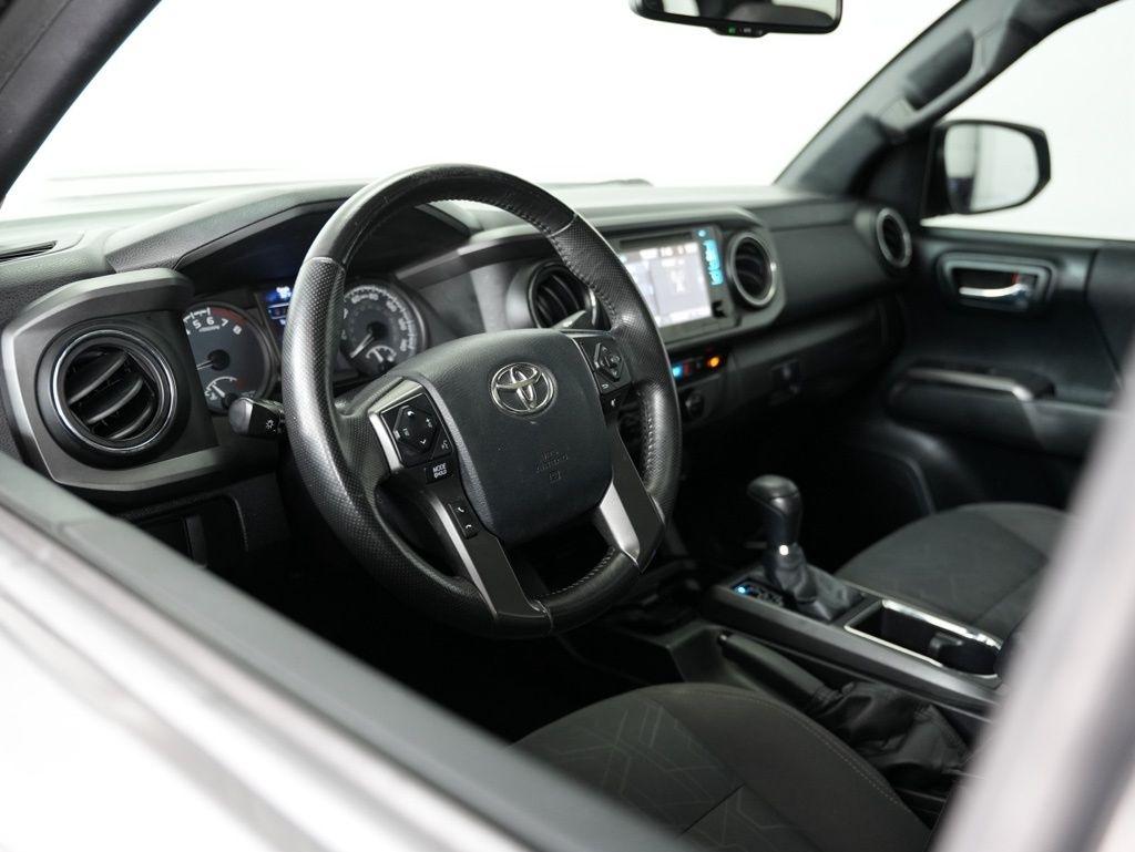 Toyota Tacoma 2WD Double Cab V6 AT TRD Off Road (Natl) 2016