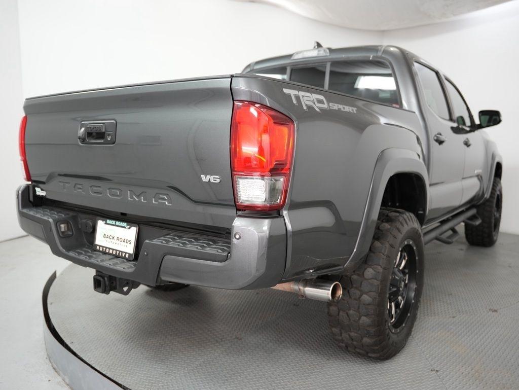 Toyota Tacoma 2WD Double Cab V6 AT TRD Off Road (Natl) 2016