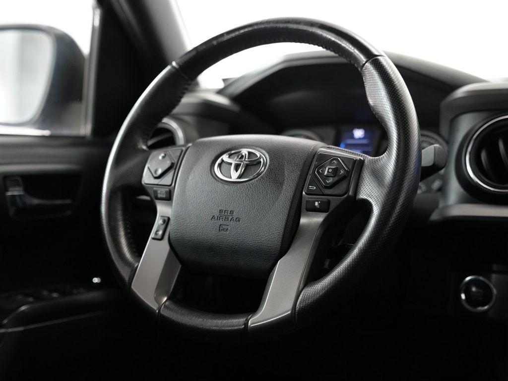 Toyota Tacoma 2WD Double Cab V6 AT TRD Off Road (Natl) 2016