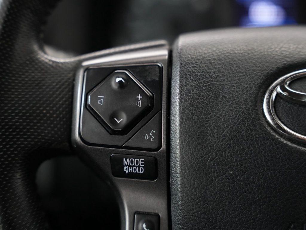 Toyota Tacoma 2WD Double Cab V6 AT TRD Off Road (Natl) 2016