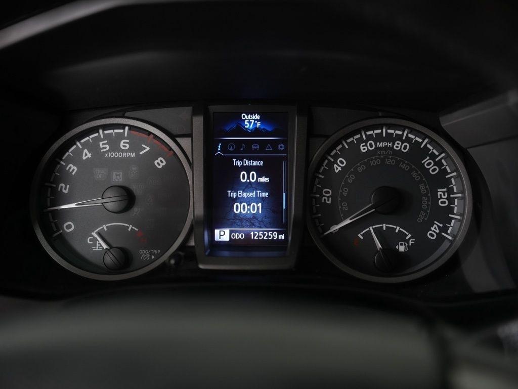 Toyota Tacoma 2WD Double Cab V6 AT TRD Off Road (Natl) 2016