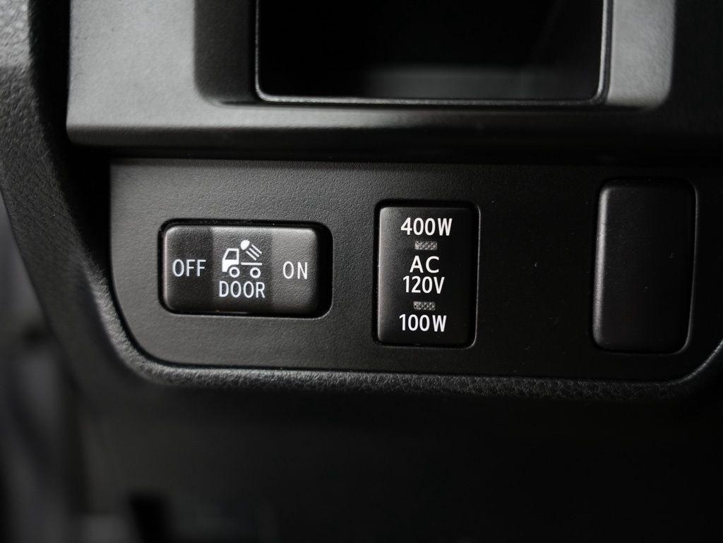 Toyota Tacoma 2WD Double Cab V6 AT TRD Off Road (Natl) 2016