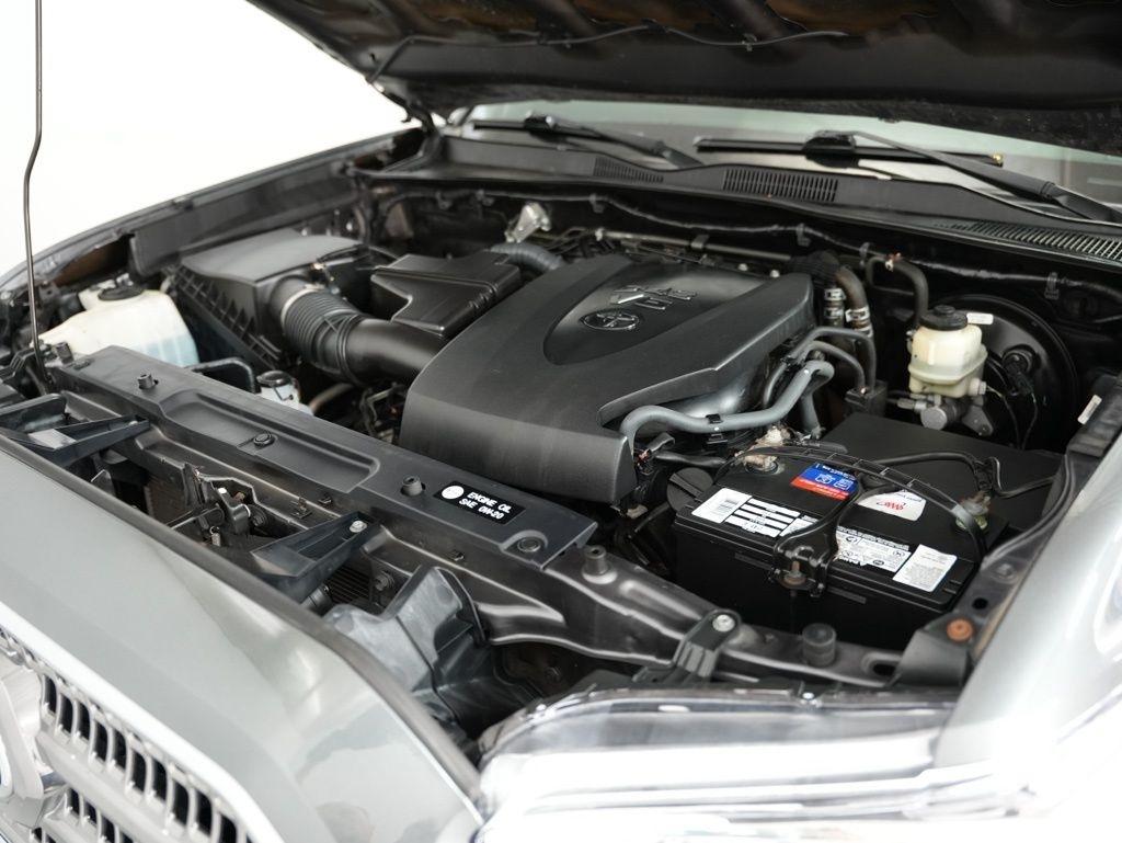 Toyota Tacoma 2WD Double Cab V6 AT TRD Off Road (Natl) 2016