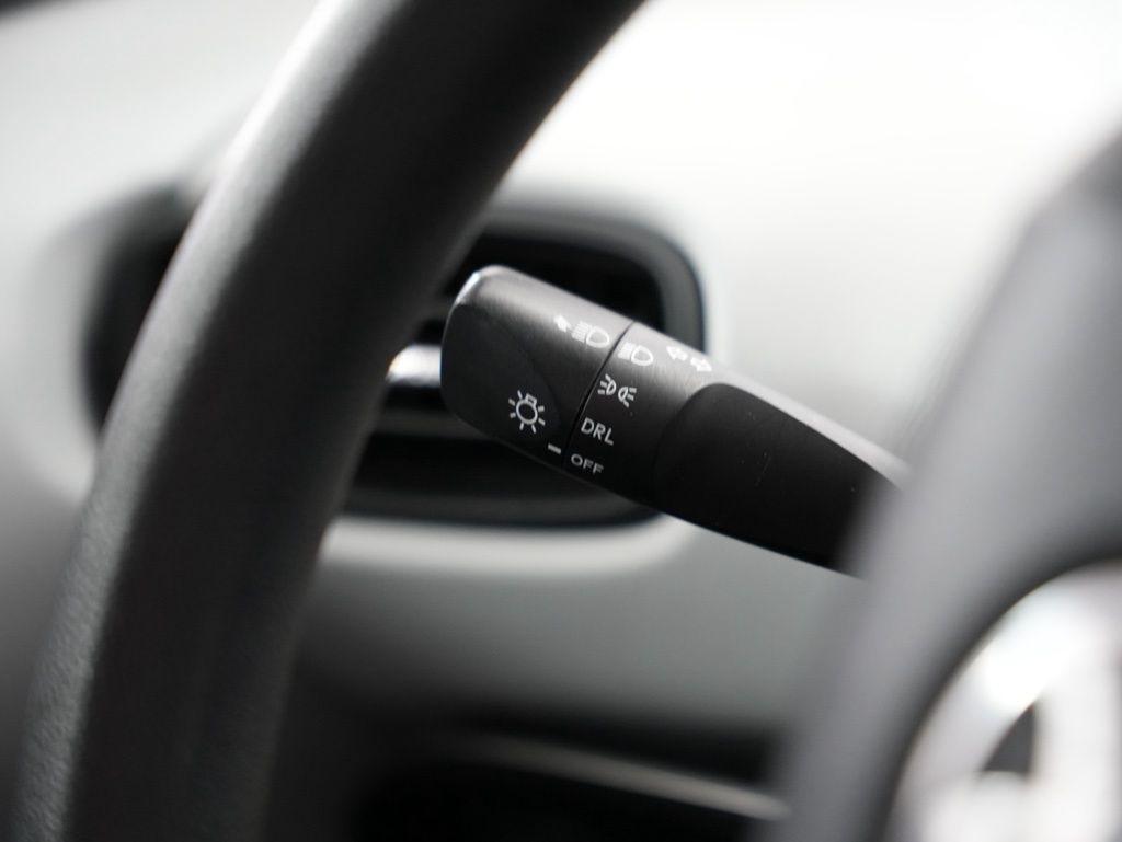 Toyota Prius Limited (Natl) 2019