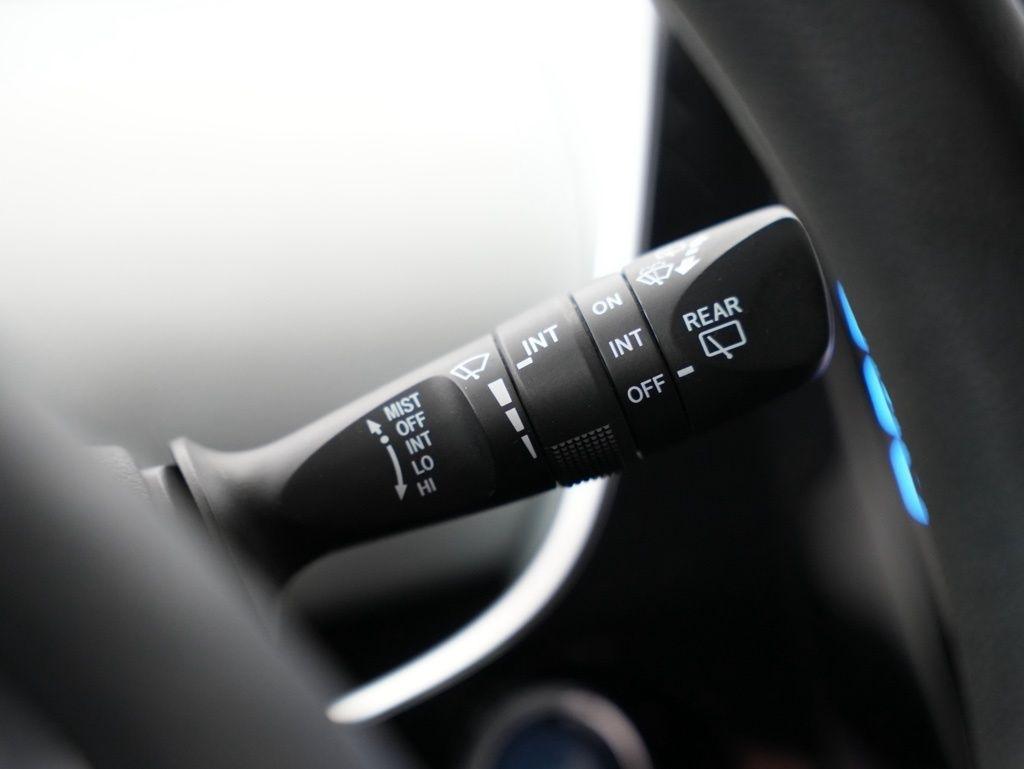 Toyota Prius Limited (Natl) 2019