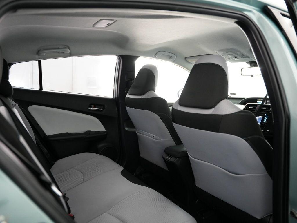 Toyota Prius Limited (Natl) 2019