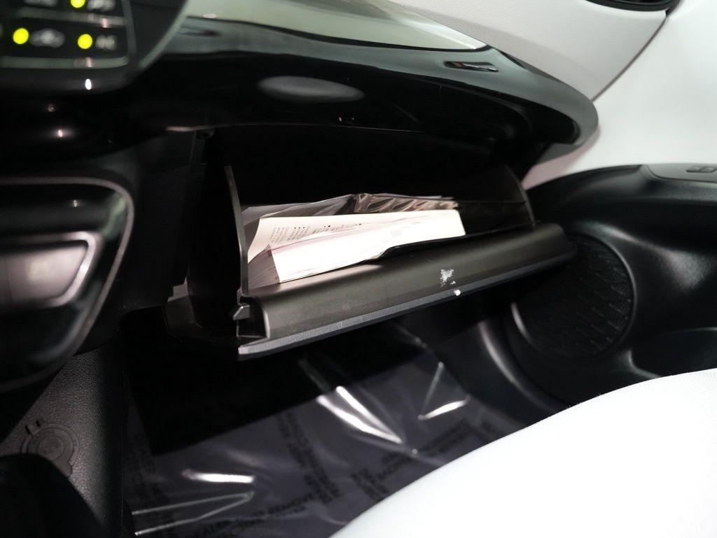 Toyota Prius Limited (Natl) 2019