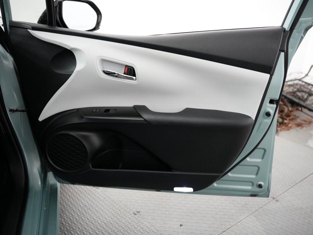 Toyota Prius Limited (Natl) 2019