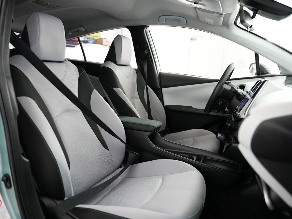 Toyota Prius Limited (Natl) 2019