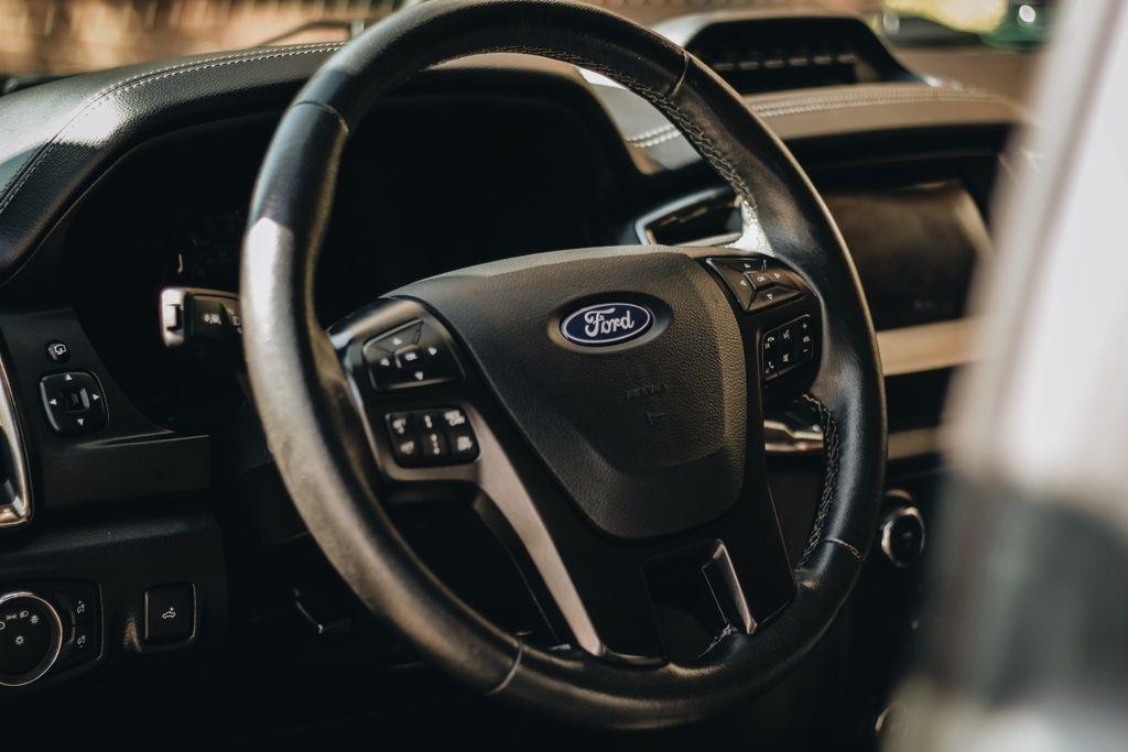 Ford Ranger LARIAT 4WD SuperCrew 5' Box 2021