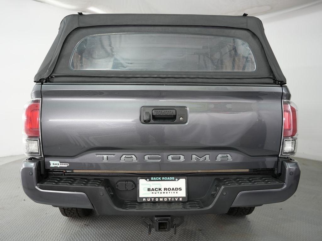 Toyota Tacoma 4WD TRD Off Road Double Cab 5' Bed V6 MT (Natl) 2021