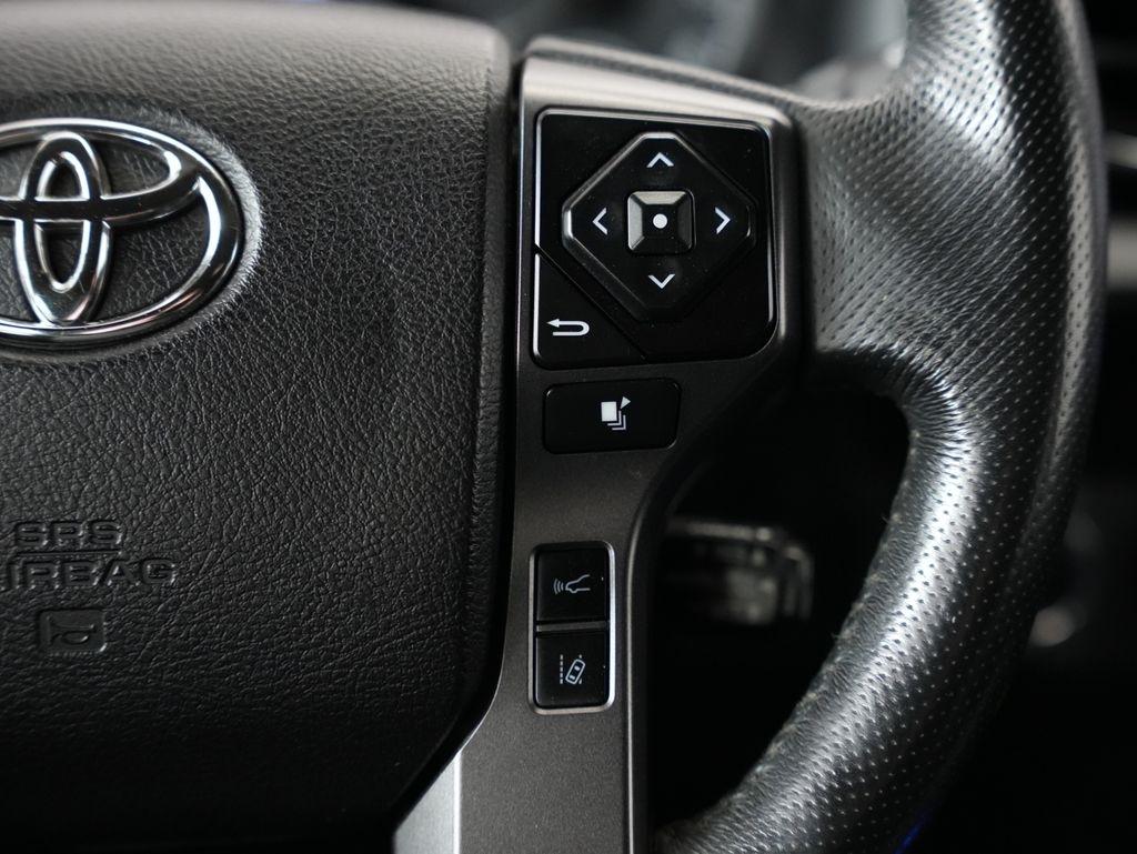 Toyota Tacoma 4WD TRD Off Road Double Cab 5' Bed V6 MT (Natl) 2021