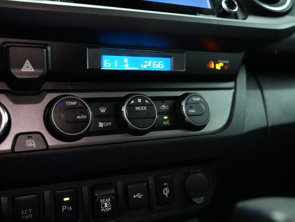 Toyota Tacoma 4WD TRD Off Road Double Cab 5' Bed V6 MT (Natl) 2021