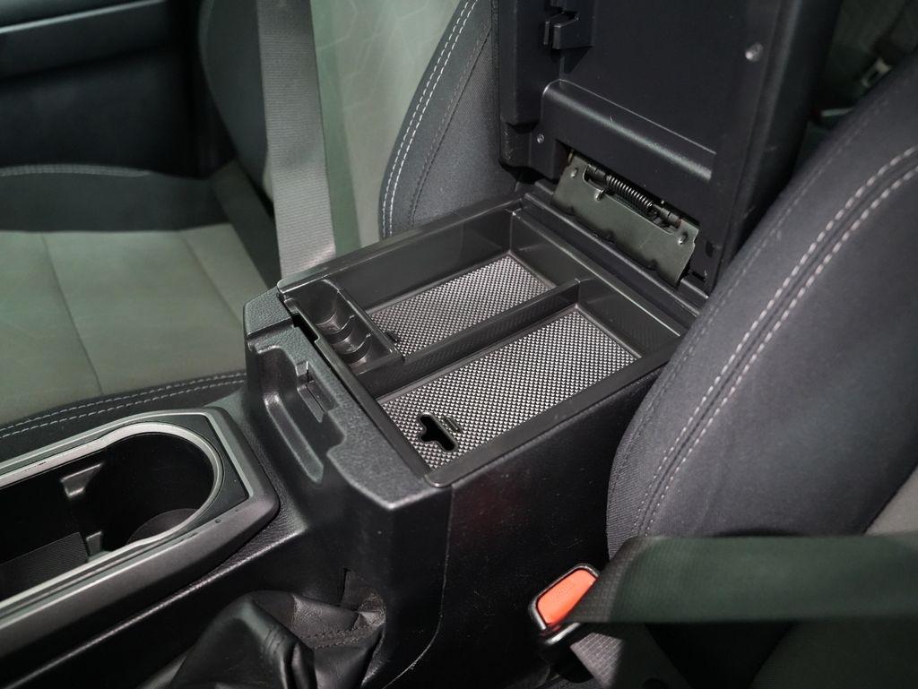 Toyota Tacoma 4WD TRD Off Road Double Cab 5' Bed V6 MT (Natl) 2021