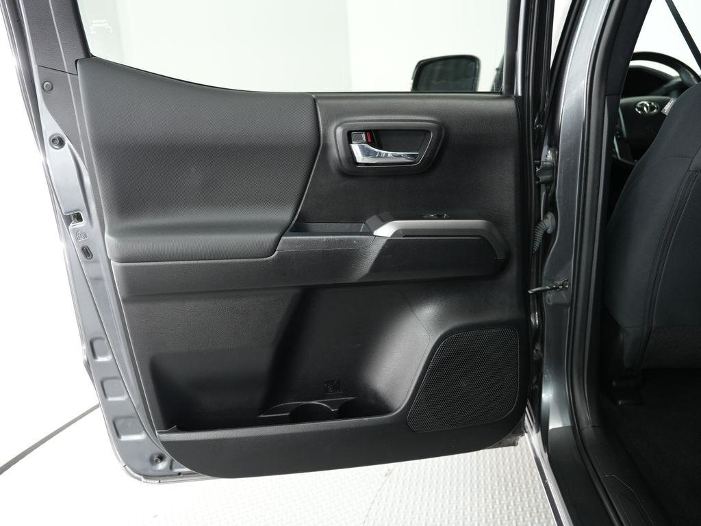 Toyota Tacoma 4WD TRD Off Road Double Cab 5' Bed V6 MT (Natl) 2021