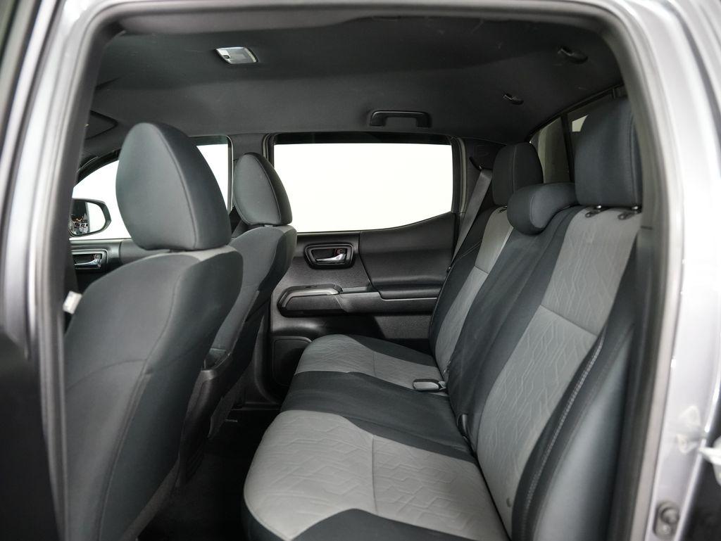 Toyota Tacoma 4WD TRD Off Road Double Cab 5' Bed V6 MT (Natl) 2021