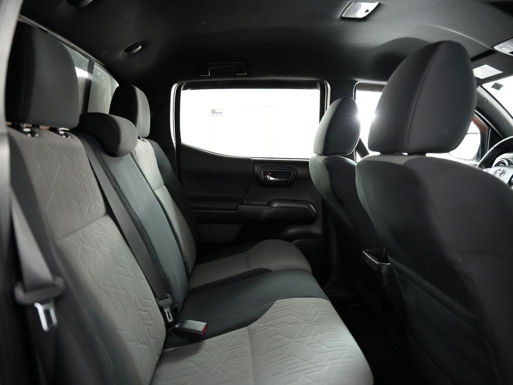 Toyota Tacoma 4WD TRD Off Road Double Cab 5' Bed V6 MT (Natl) 2021