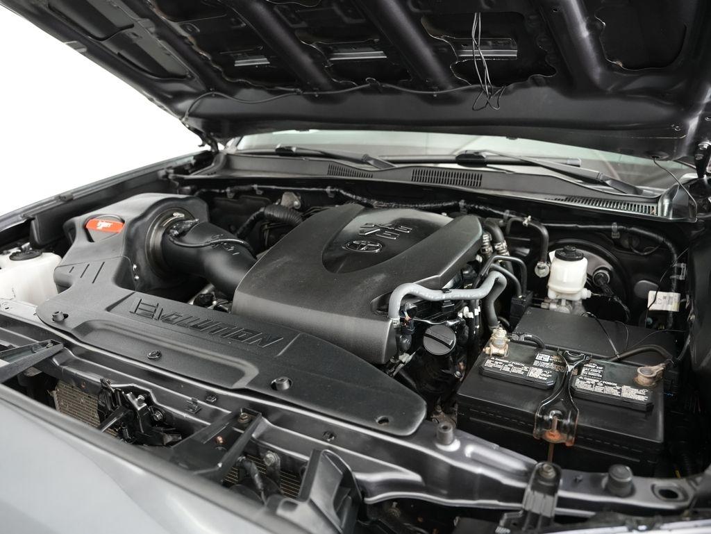 Toyota Tacoma 4WD TRD Off Road Double Cab 5' Bed V6 MT (Natl) 2021