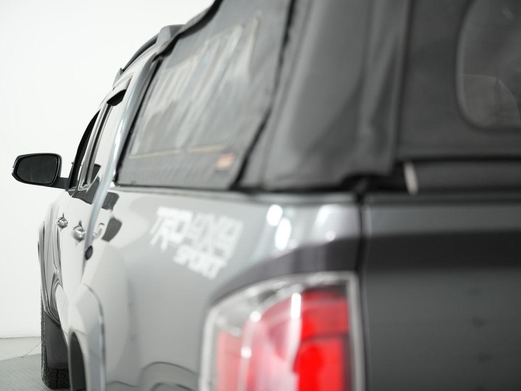 Toyota Tacoma 4WD TRD Off Road Double Cab 5' Bed V6 MT (Natl) 2021