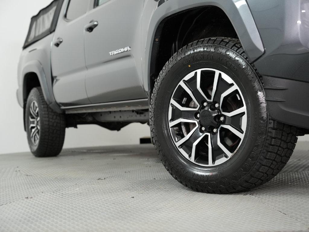 Toyota Tacoma 4WD TRD Off Road Double Cab 5' Bed V6 MT (Natl) 2021
