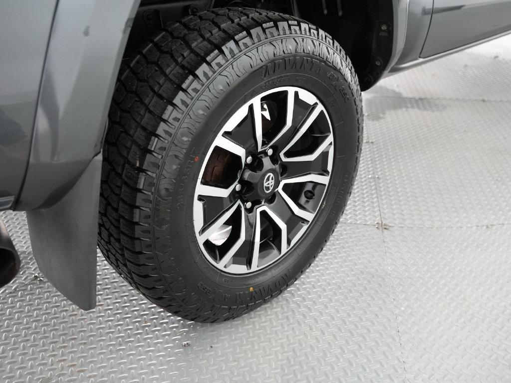 Toyota Tacoma 4WD TRD Off Road Double Cab 5' Bed V6 MT (Natl) 2021
