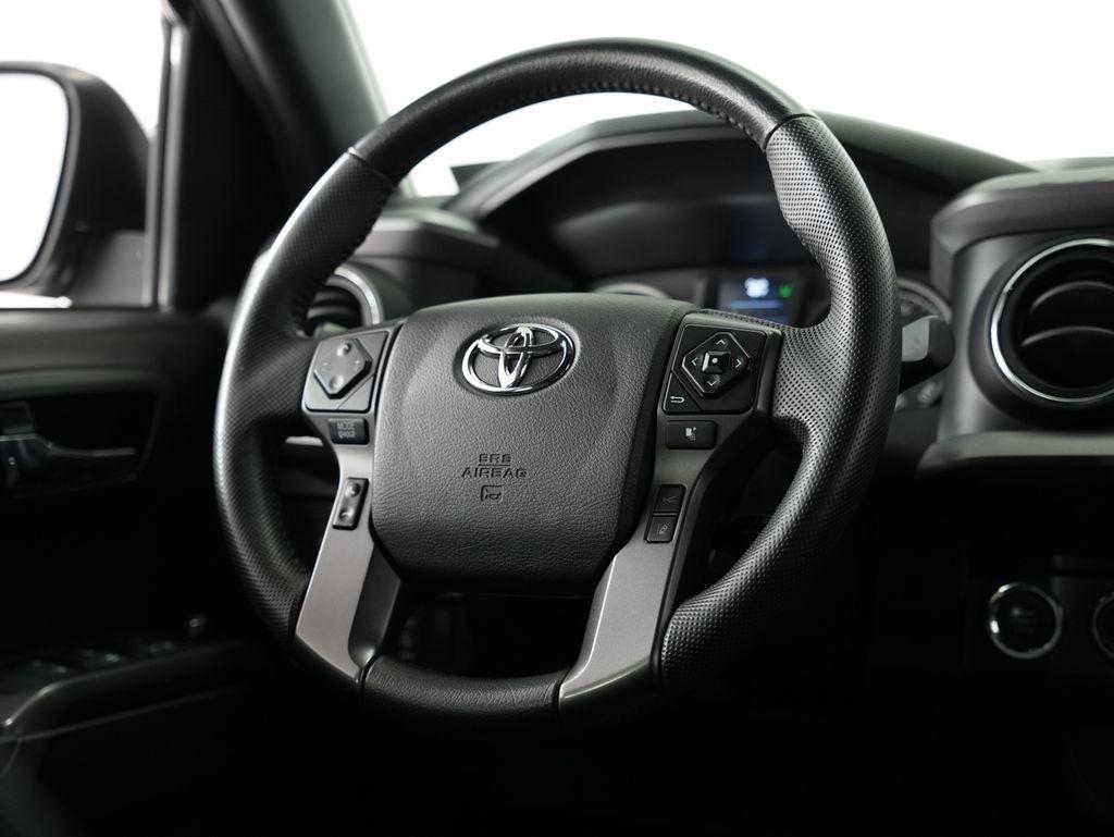 Toyota Tacoma 4WD TRD Off Road Double Cab 5' Bed V6 MT (Natl) 2022