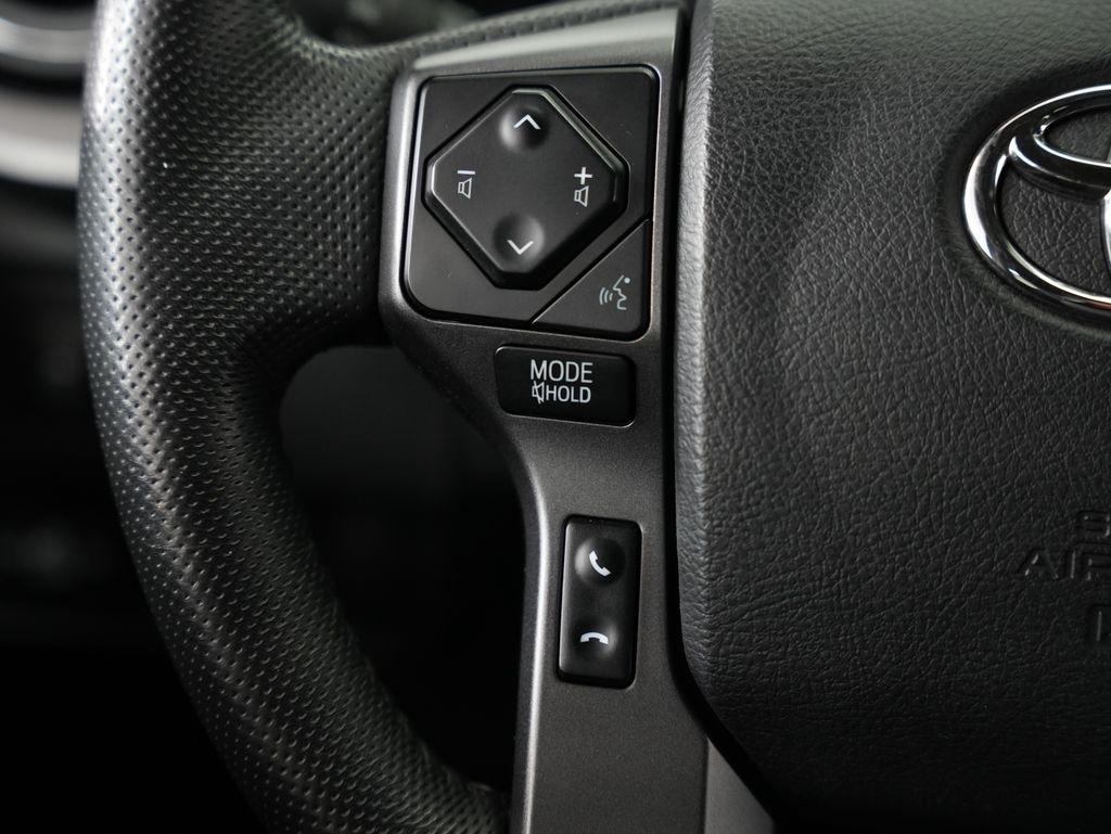 Toyota Tacoma 4WD TRD Off Road Double Cab 5' Bed V6 MT (Natl) 2022