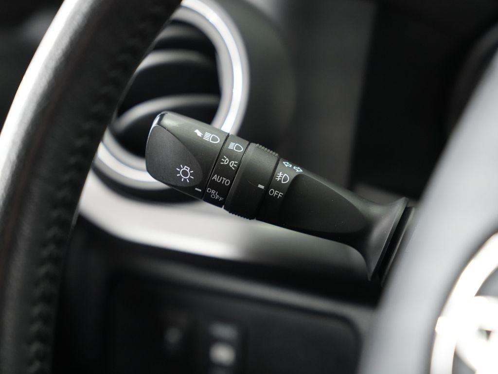 Toyota Tacoma 4WD TRD Off Road Double Cab 5' Bed V6 MT (Natl) 2022