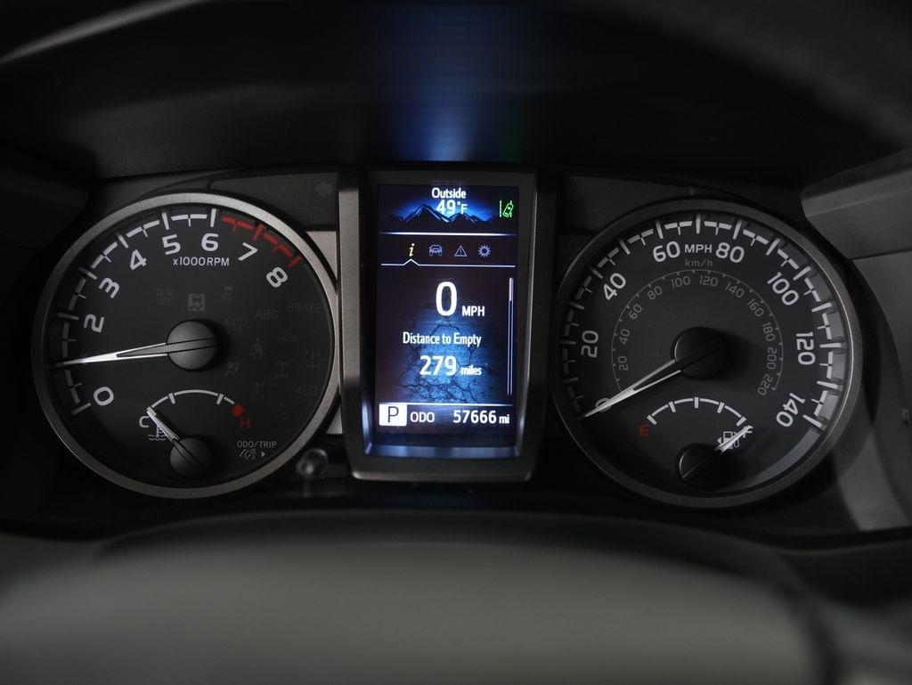 Toyota Tacoma 4WD TRD Off Road Double Cab 5' Bed V6 MT (Natl) 2022