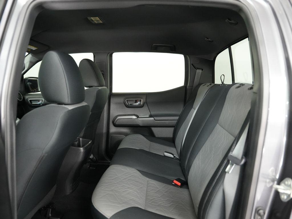 Toyota Tacoma 4WD TRD Off Road Double Cab 5' Bed V6 MT (Natl) 2022