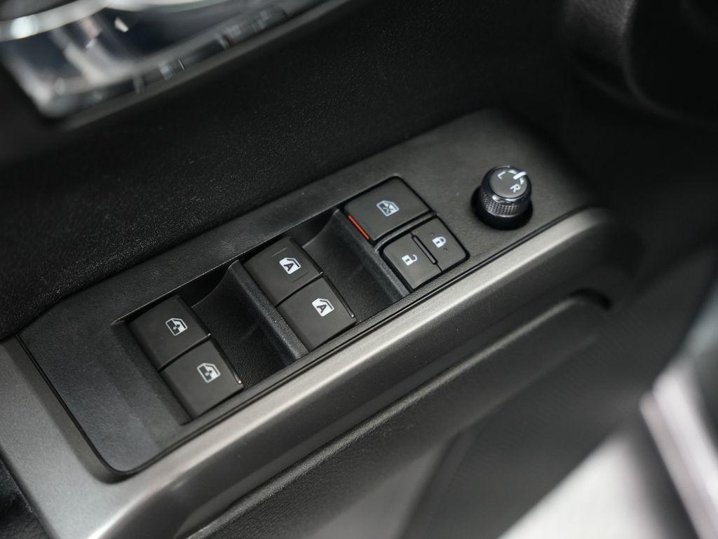 Toyota Tacoma 4WD TRD Off Road Double Cab 5' Bed V6 MT (Natl) 2022