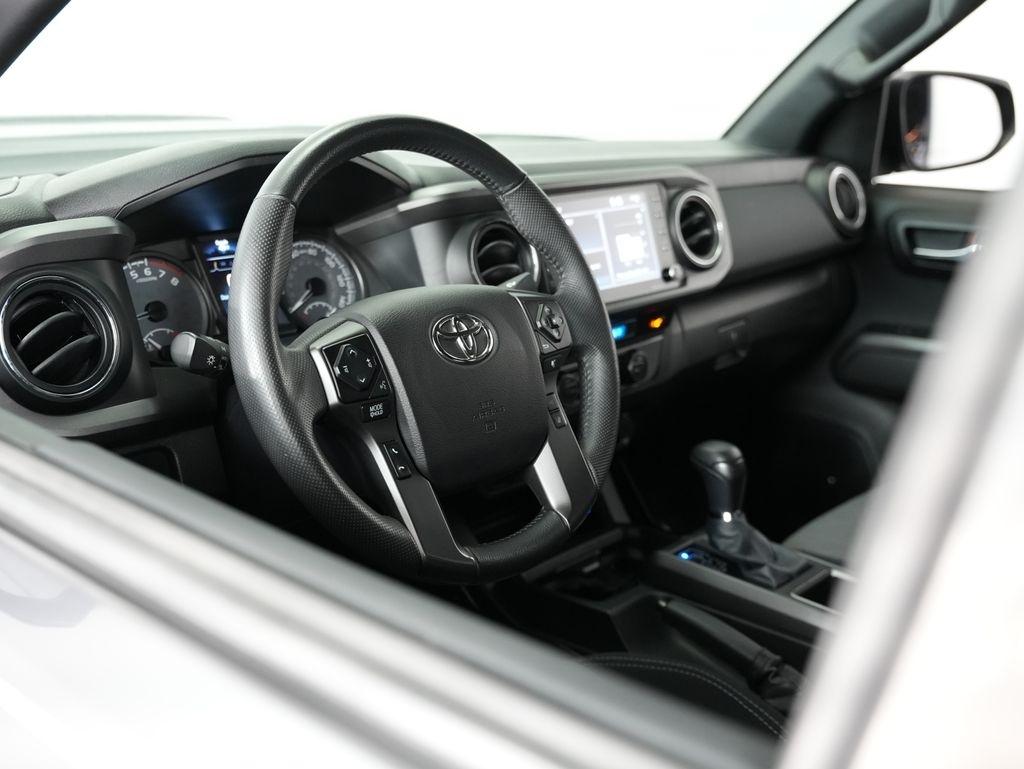 Toyota Tacoma 4WD TRD Off Road Double Cab 5' Bed V6 MT (Natl) 2022