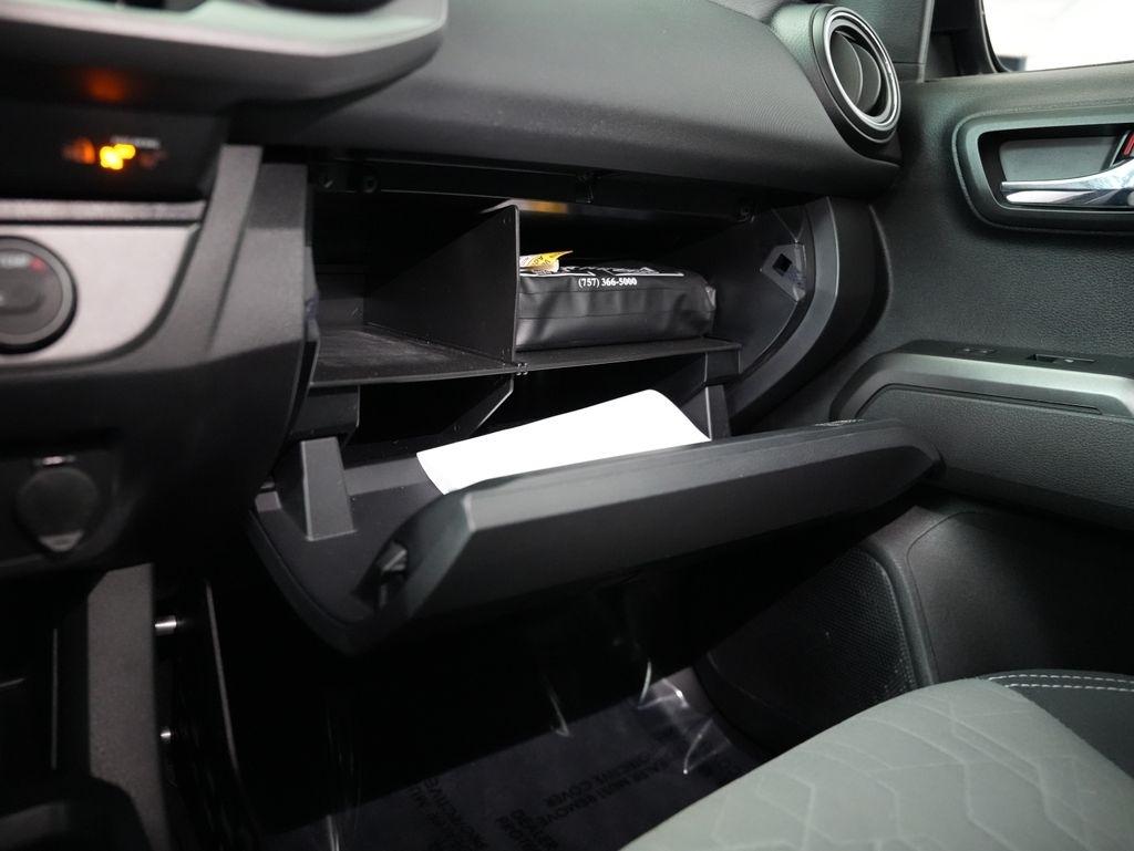 Toyota Tacoma 4WD TRD Off Road Double Cab 5' Bed V6 MT (Natl) 2022