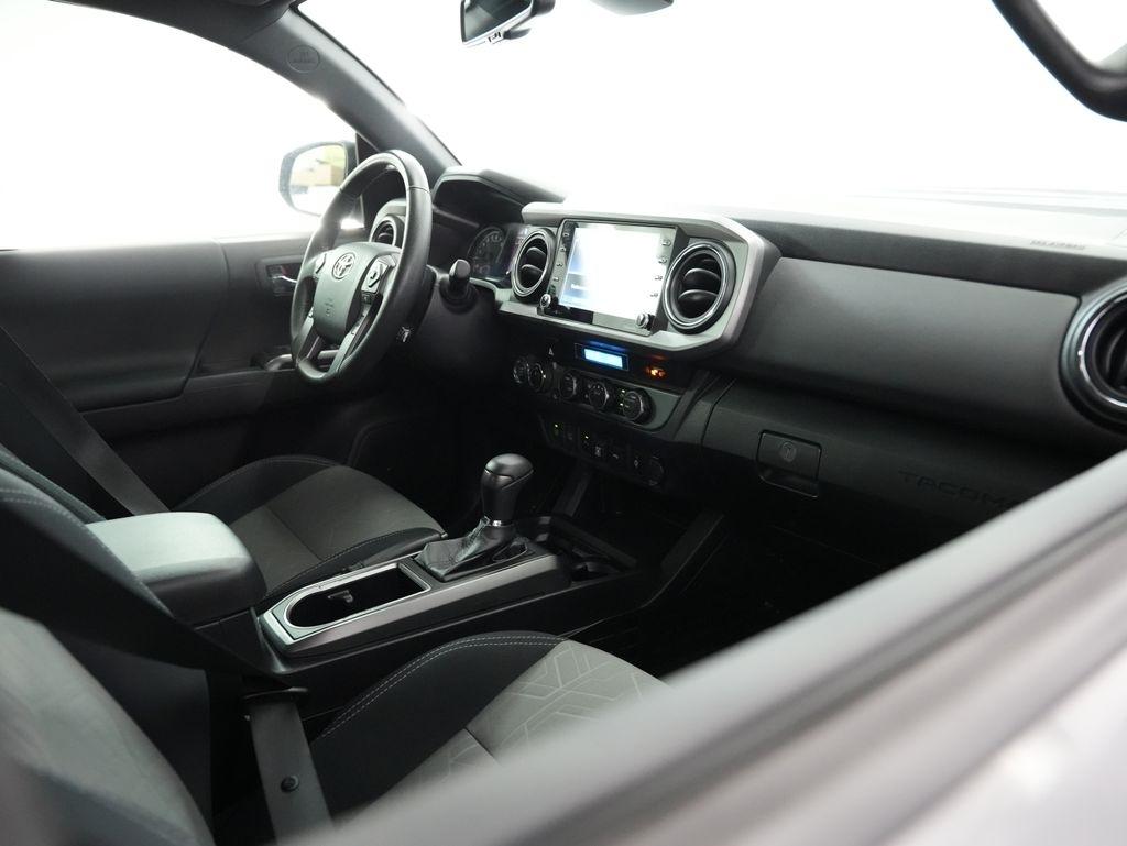 Toyota Tacoma 4WD TRD Off Road Double Cab 5' Bed V6 MT (Natl) 2022