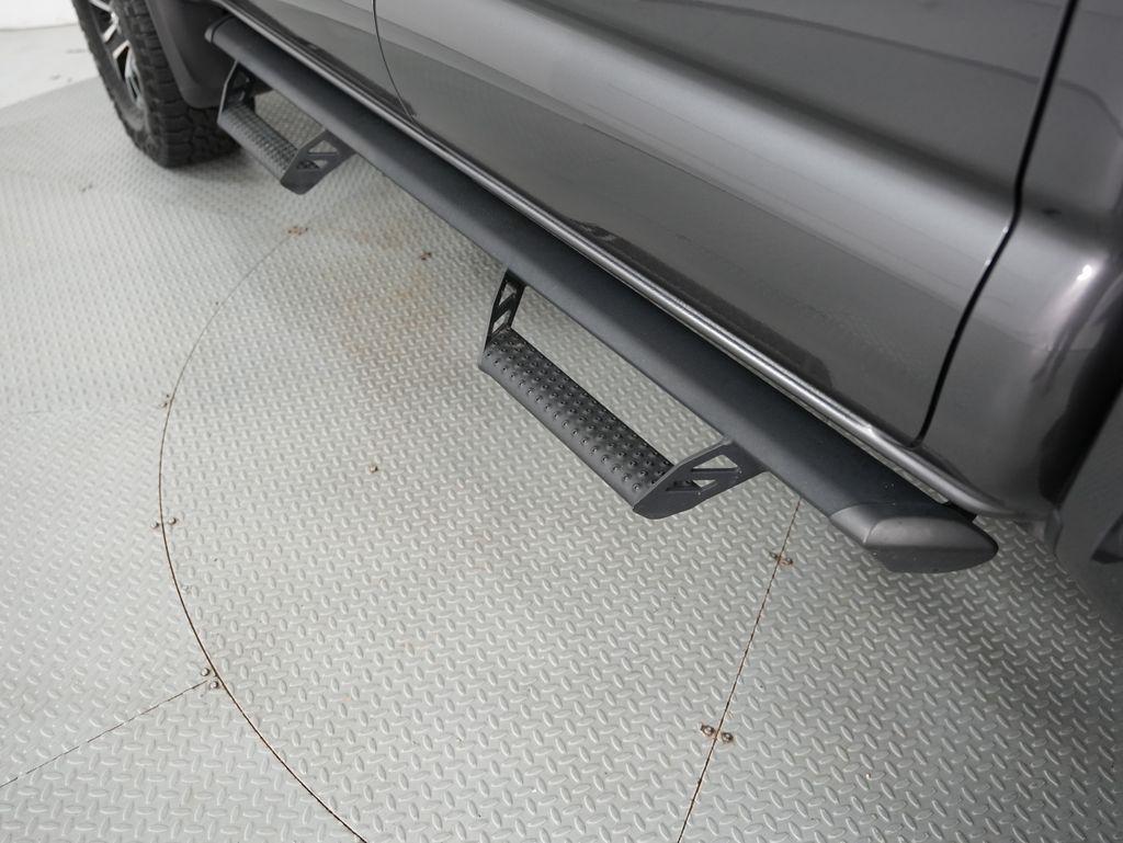 Toyota Tacoma 4WD TRD Off Road Double Cab 5' Bed V6 MT (Natl) 2022