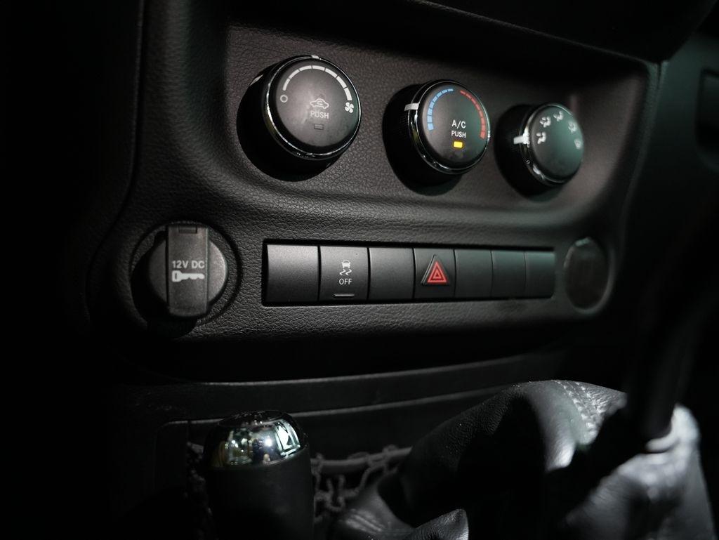 Jeep Wrangler JK Unlimited Willys Wheeler 4x4 2018